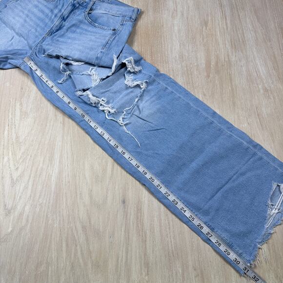 American Eagle Skater Jean Light Wash Denim Distressed Blowout Destroyed Jeans 4 - Picture 11 of 15